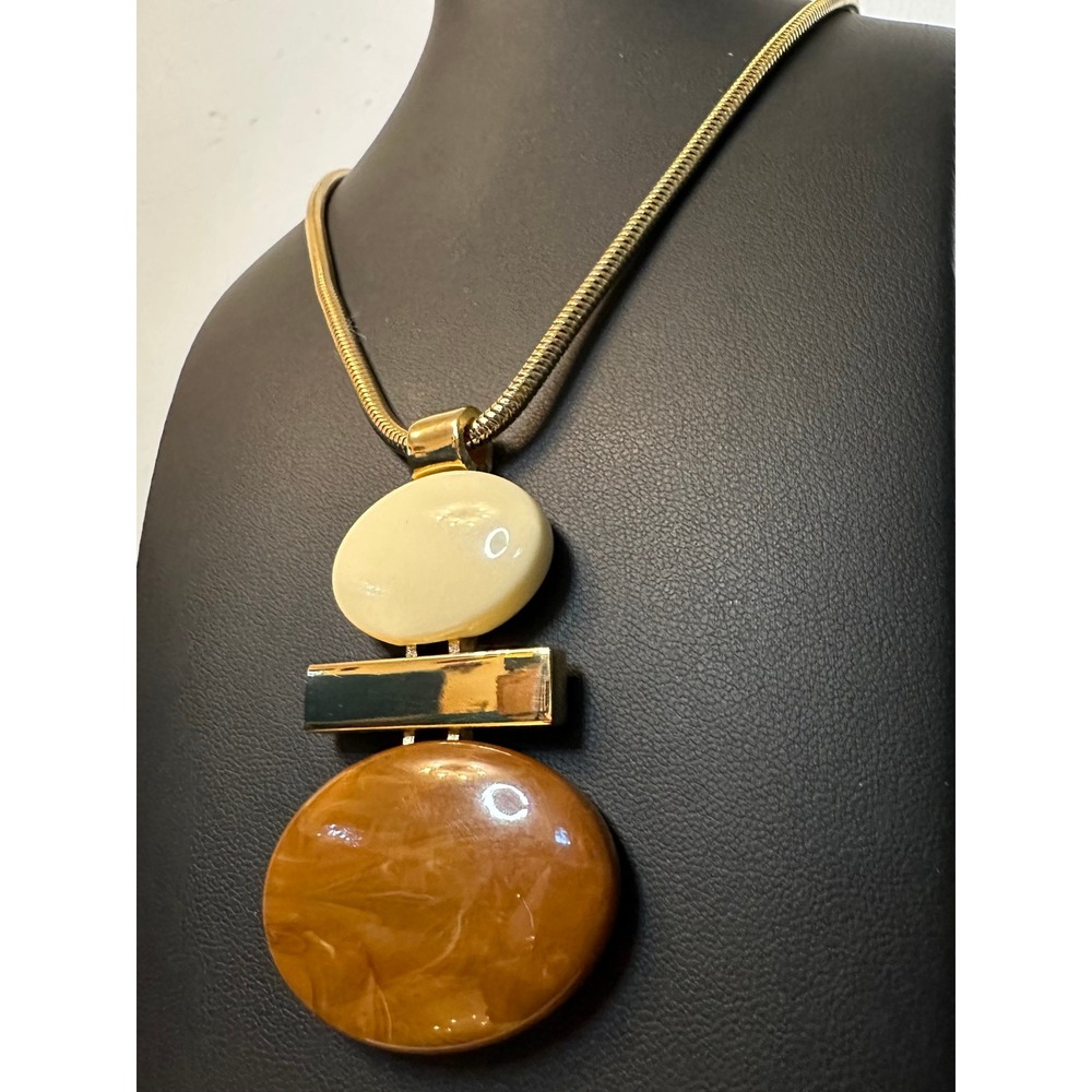 Vintage 1976 Avon SM Kent Polished Ovals Necklace Gold Tone Marbled Resin